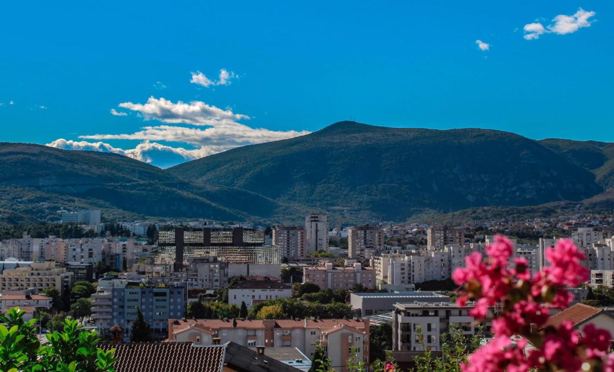 Apartment Merry - Free Garage & Parking Μόσταρ Εξωτερικό φωτογραφία