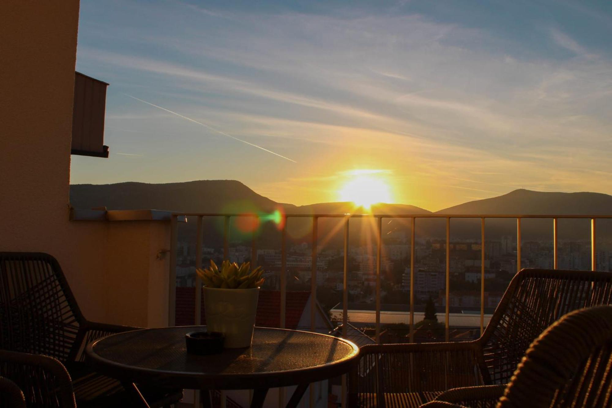 Apartment Merry - Free Garage & Parking Μόσταρ Εξωτερικό φωτογραφία