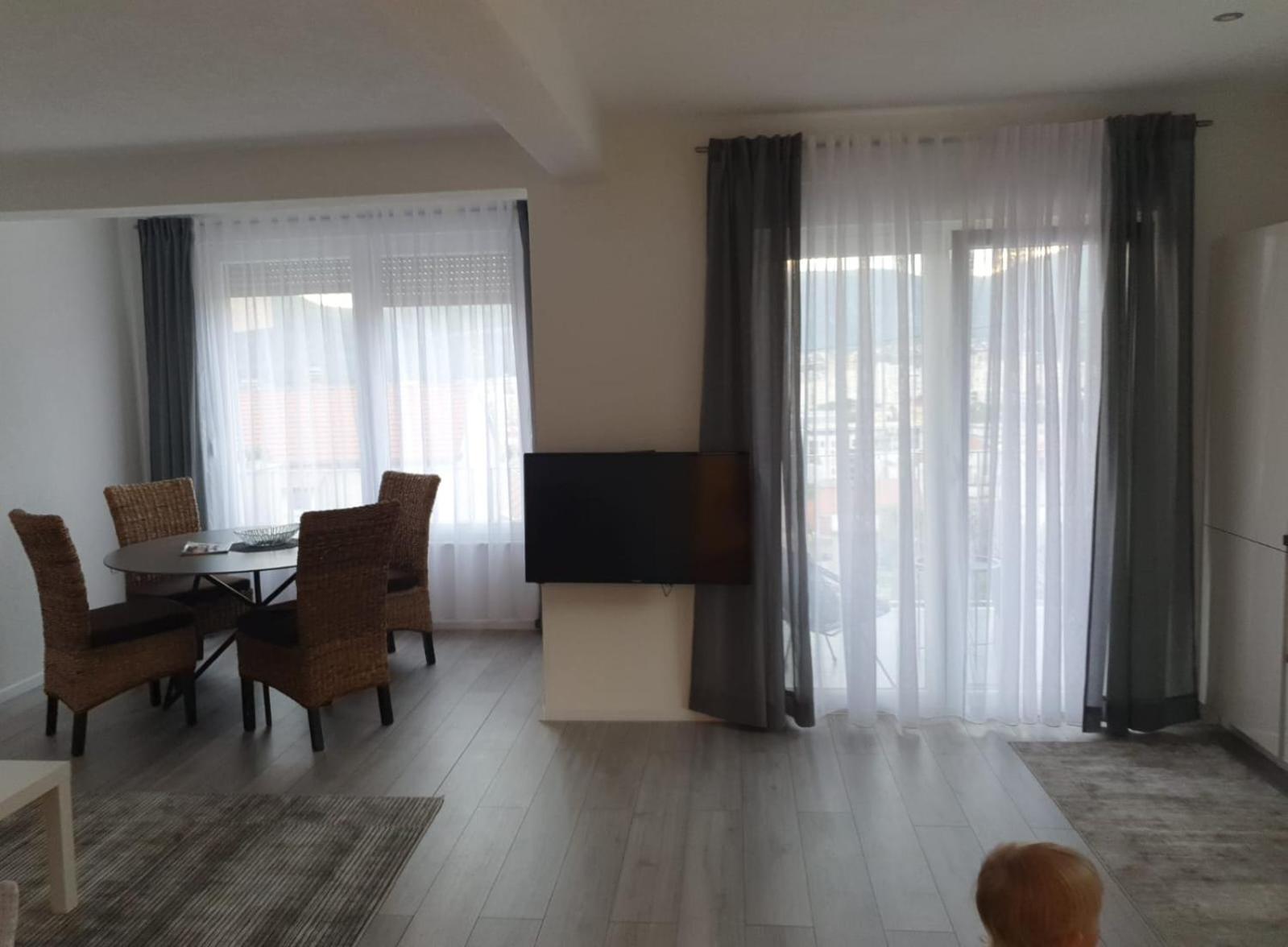 Apartment Merry - Free Garage & Parking Μόσταρ Εξωτερικό φωτογραφία