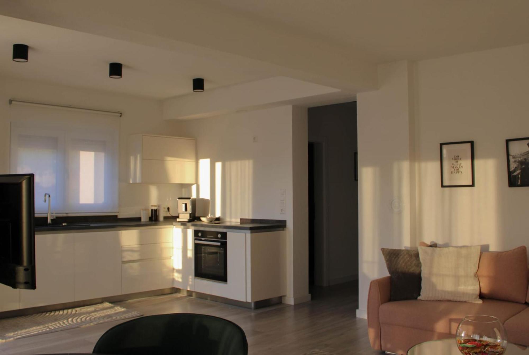 Apartment Merry - Free Garage & Parking Μόσταρ Εξωτερικό φωτογραφία